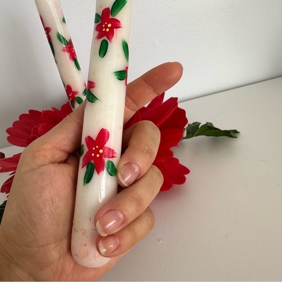 Bundle of 3 pieces candle holderFestive Floral Candles - Picture 9 of 12